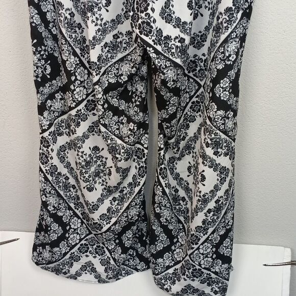 Calvin Klein Women Black and White Boho Chic Wide Leg Pants sz 1X - Picture 6 of 11